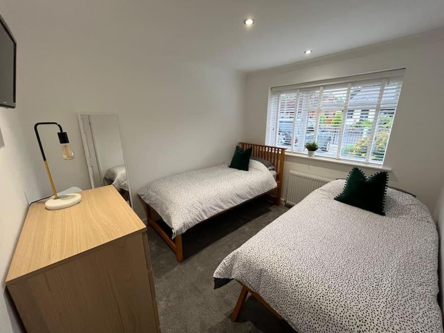 Idyllic Bungalow, Ideal Location In West Lancashire Burscough Екстер'єр фото